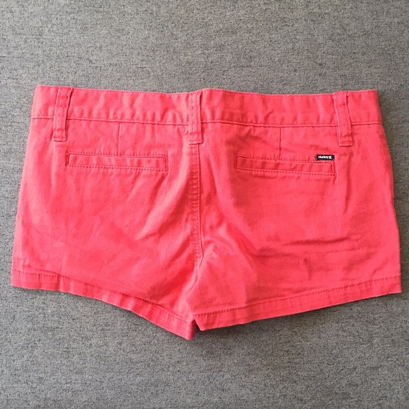 Pink/coral Hurley shorts size 5 - Picture 2 of 3